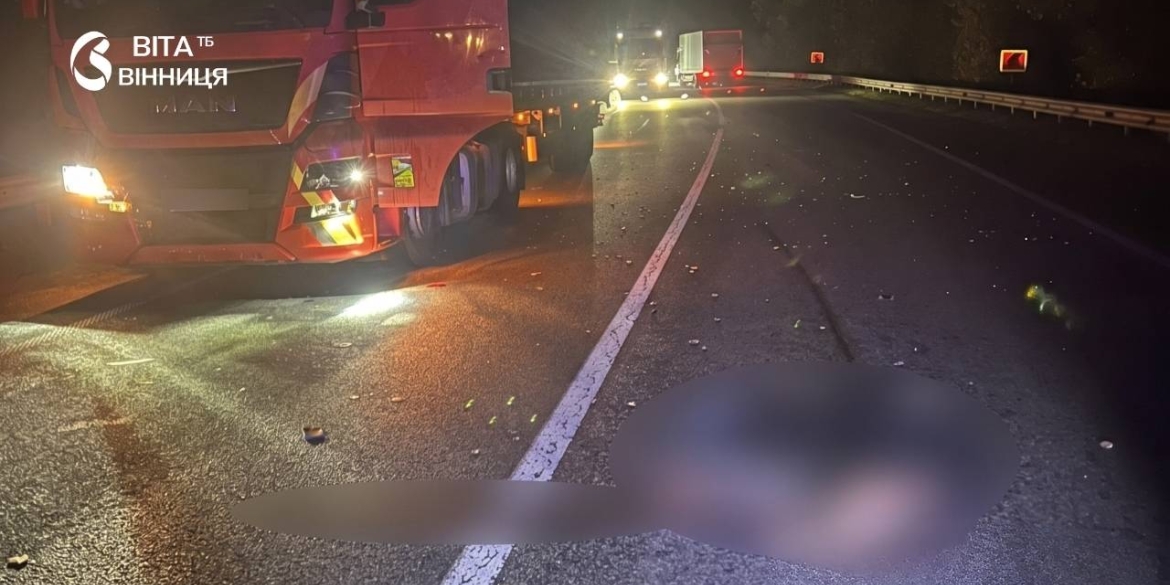 На об'їзній дорозі в Немирові під колесами вантажівки загинув чоловік