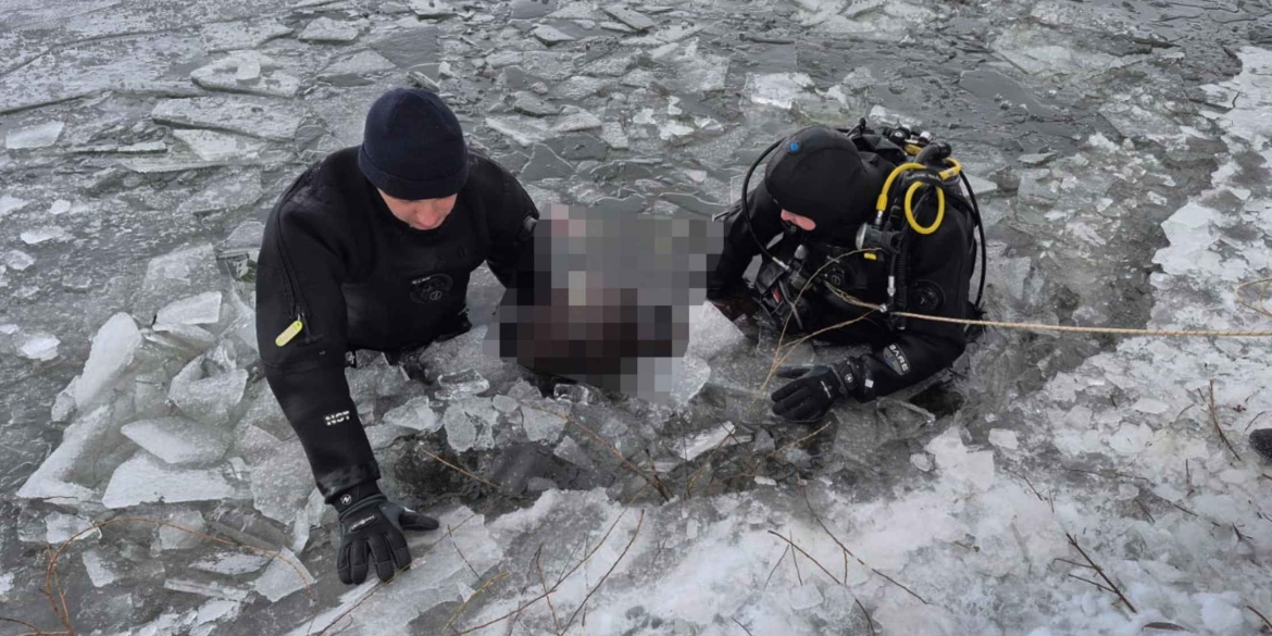 На поверхню з дна Південного Бугу водолази підняли потопельника