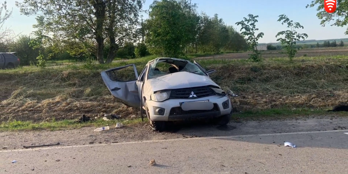 На Вінниччині пасажири-підлітки травмувались, а водій загинув