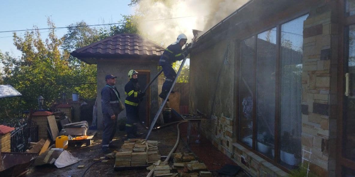 На Вінниччині за добу, 21 жовтня, загорілися два приватних будинки
