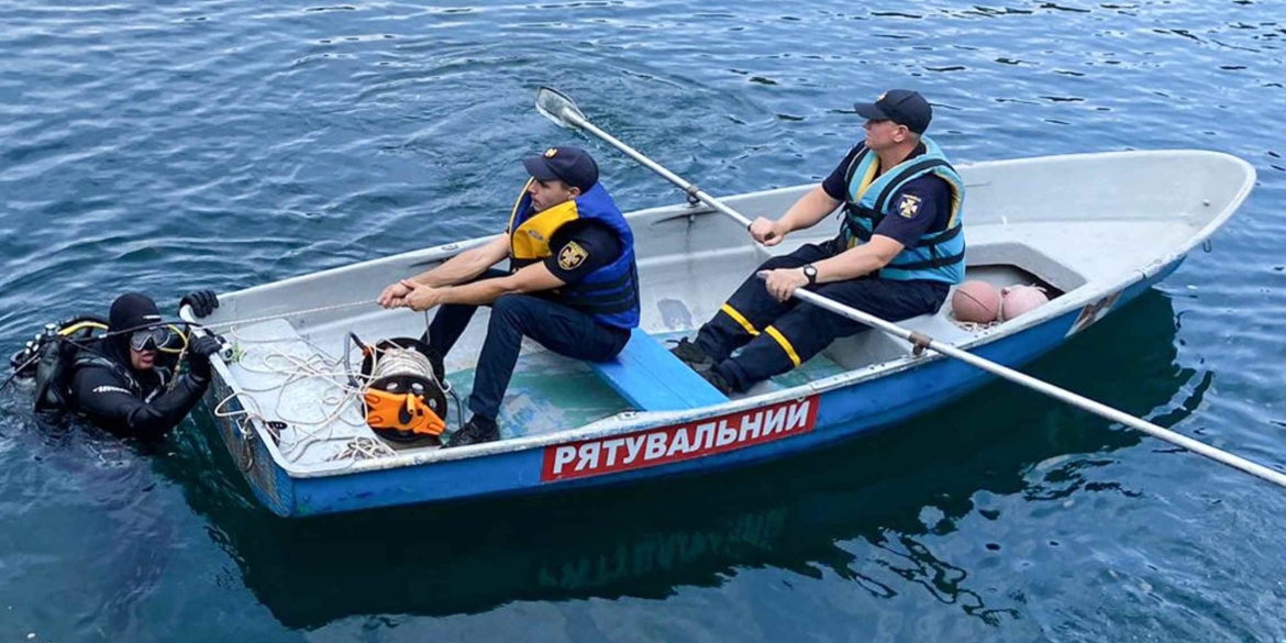 На Вінниччині 22-річний юнак пірнув у затопленому кар'єрі і вже не виплив