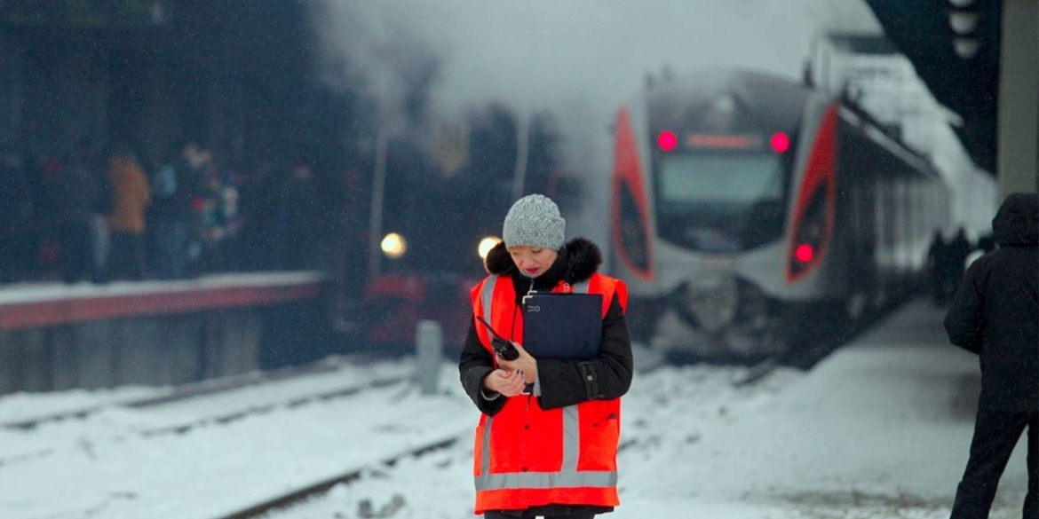 На Вінниччині 5 лютого затримались у дорозі дві електрички