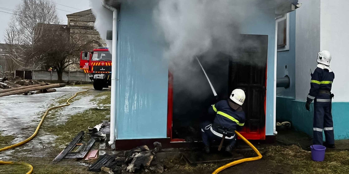 На Вінниччині через пожежу в котельні ледь не загорівся сусідній храм