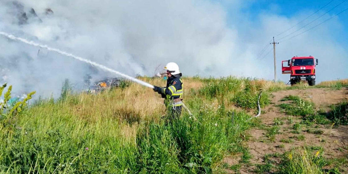 На Вінниччині горіла суха трава й сміття у трьох районах області