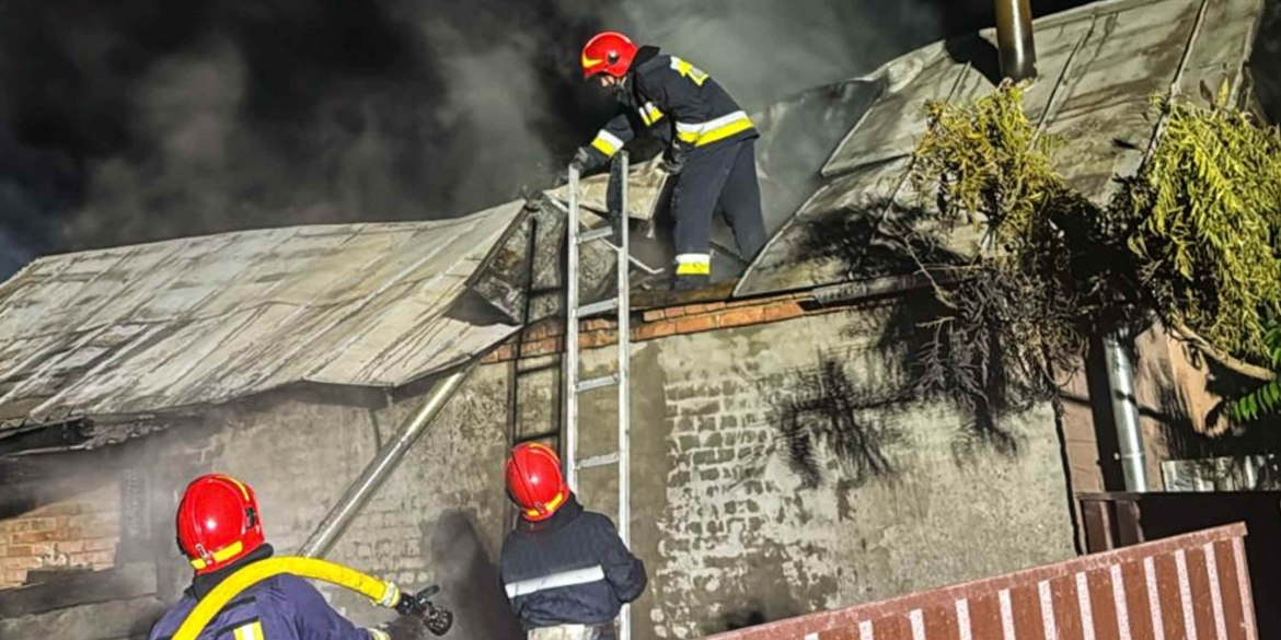 На Вінниччині горіли гаражі, господарські та не житлові споруди