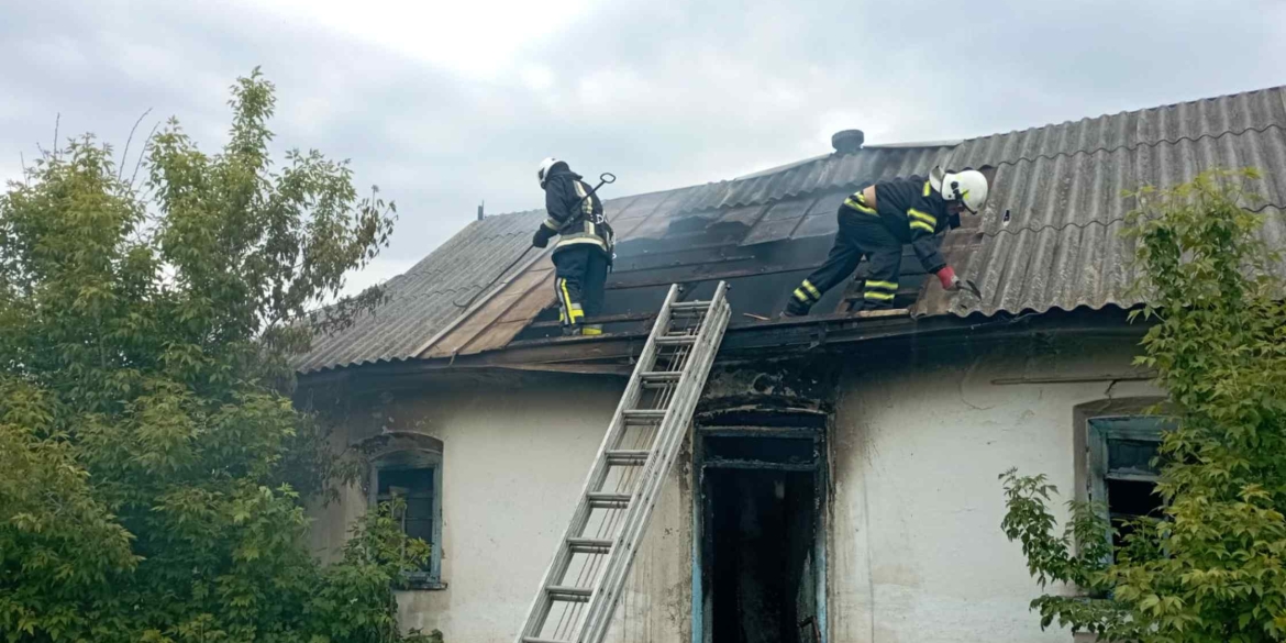 На Вінниччині горіли приватні будинки, літні кухні та господарські споруди