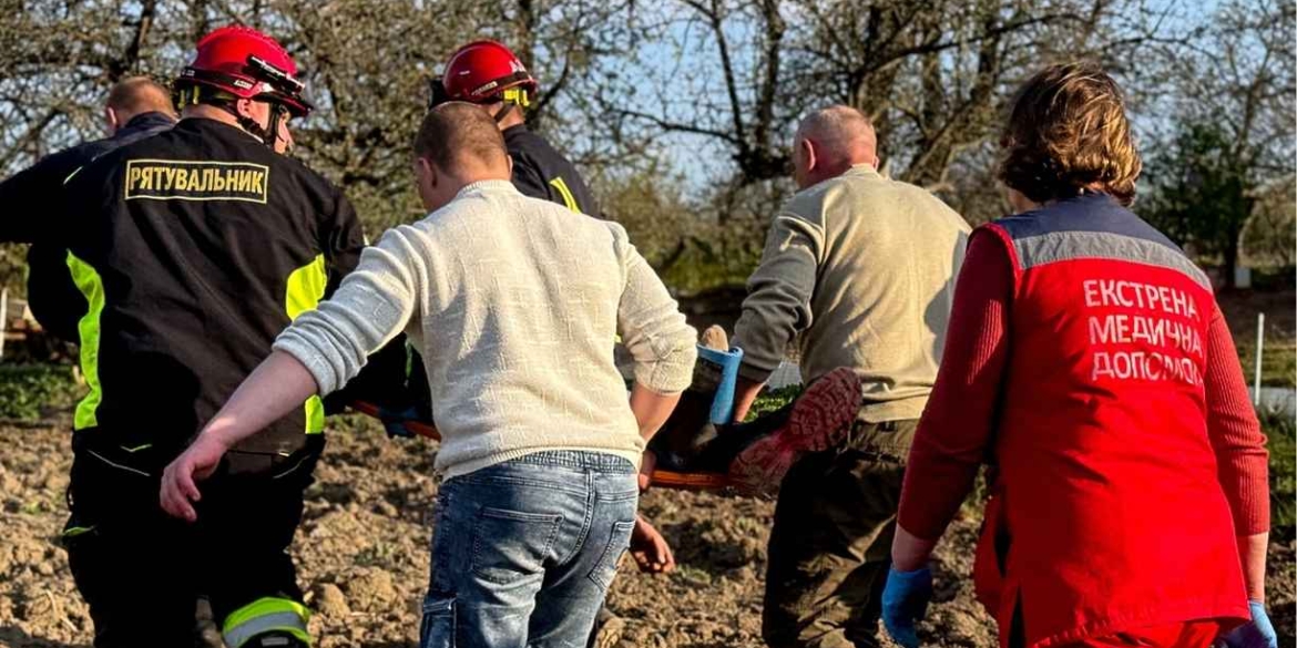На Вінниччині мотоблок ледь не розчавив ногу своєму господарю