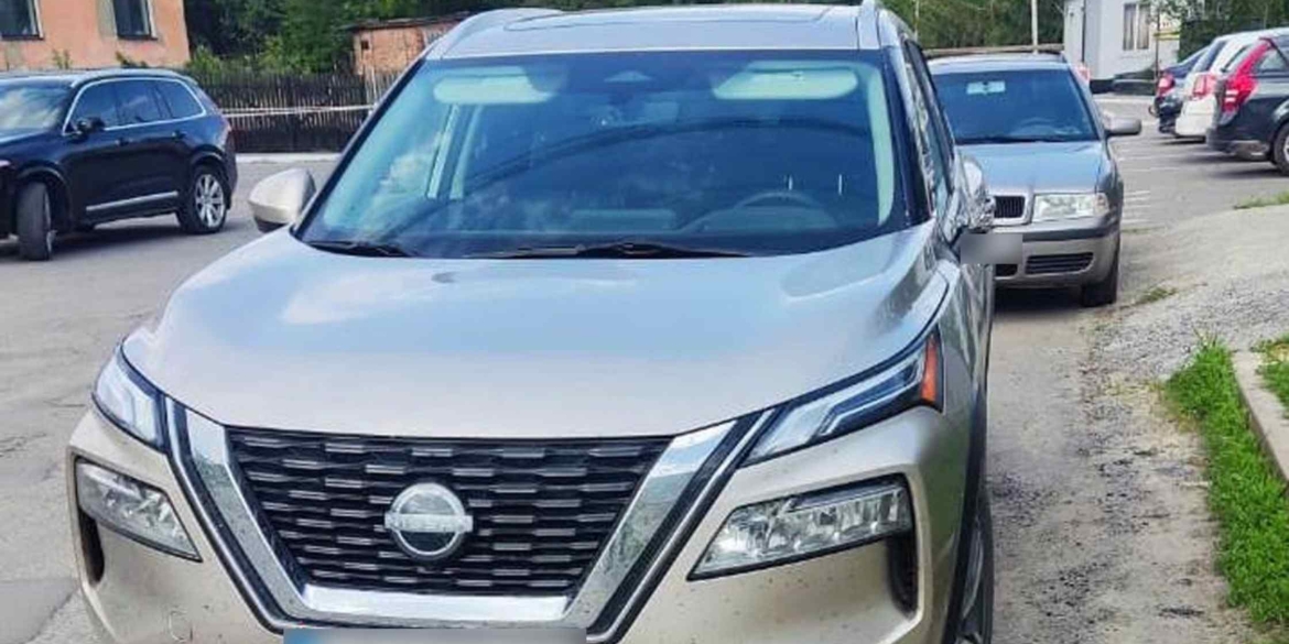 На Вінниччині під колеса Nissan потрапила 80-річна бабуся