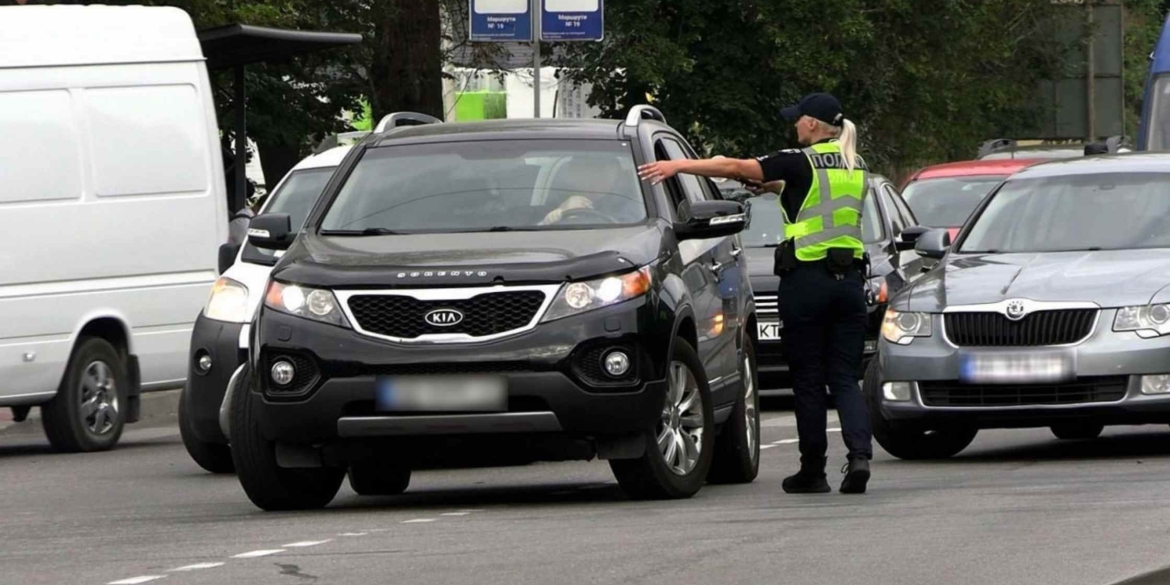 На Вінниччині поліцейські працюють на місцях влучань ворожих шахедів