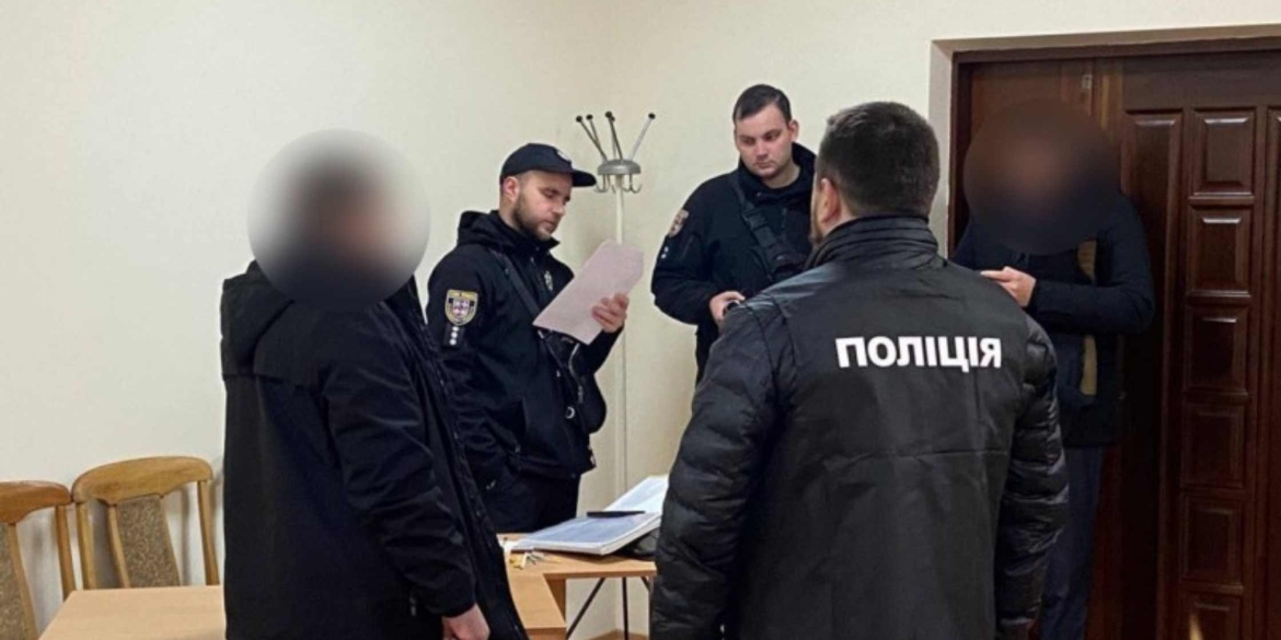 На Вінниччині посадовець вимагав гроші за довідку про відстрочку