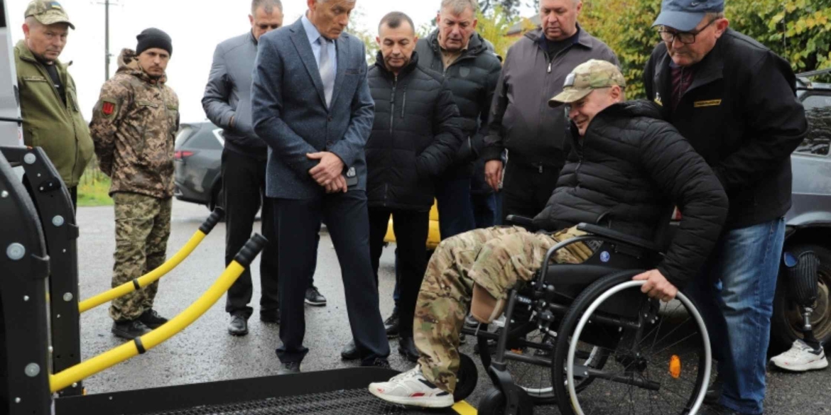 На Вінниччині придбали спеціальне авто для ветеранів та маломобільних осіб