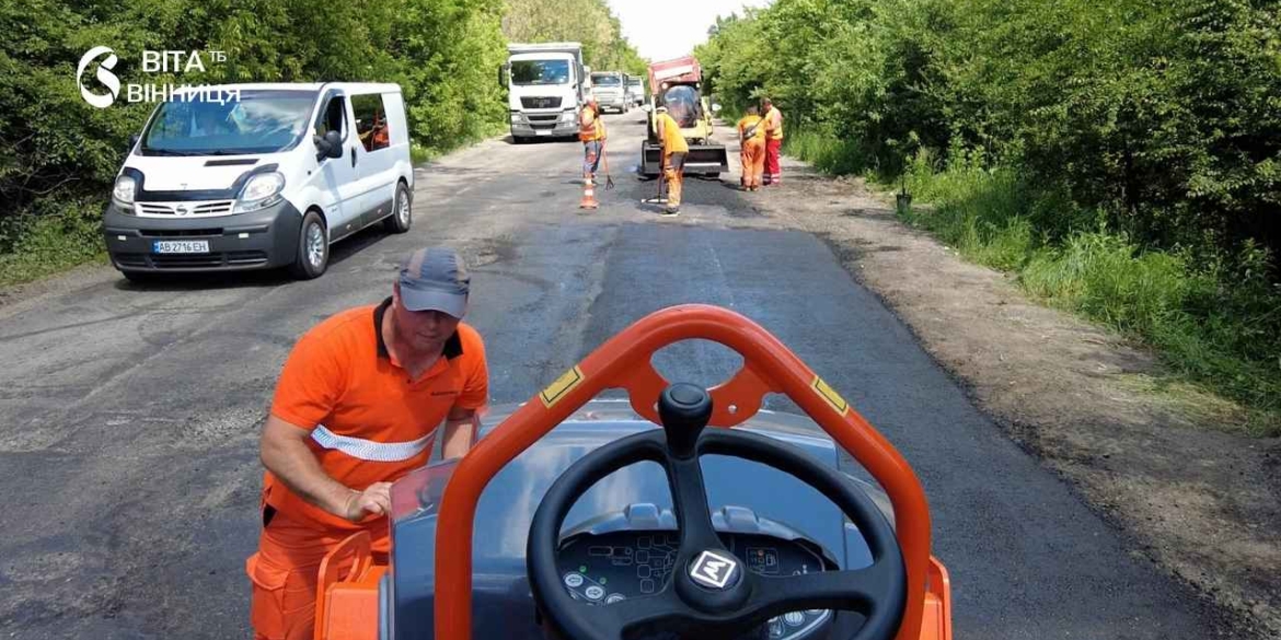 На Вінниччині ремонтують державну трасу біля Турбівського кільця