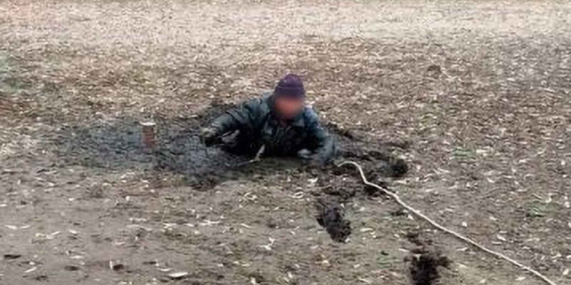 На Вінниччині рибалка загруз по пояс у прибережному мулі 