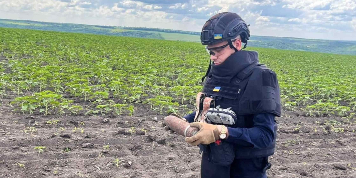 На Вінниччині сапери ДСНС знищили артилерійський снаряд