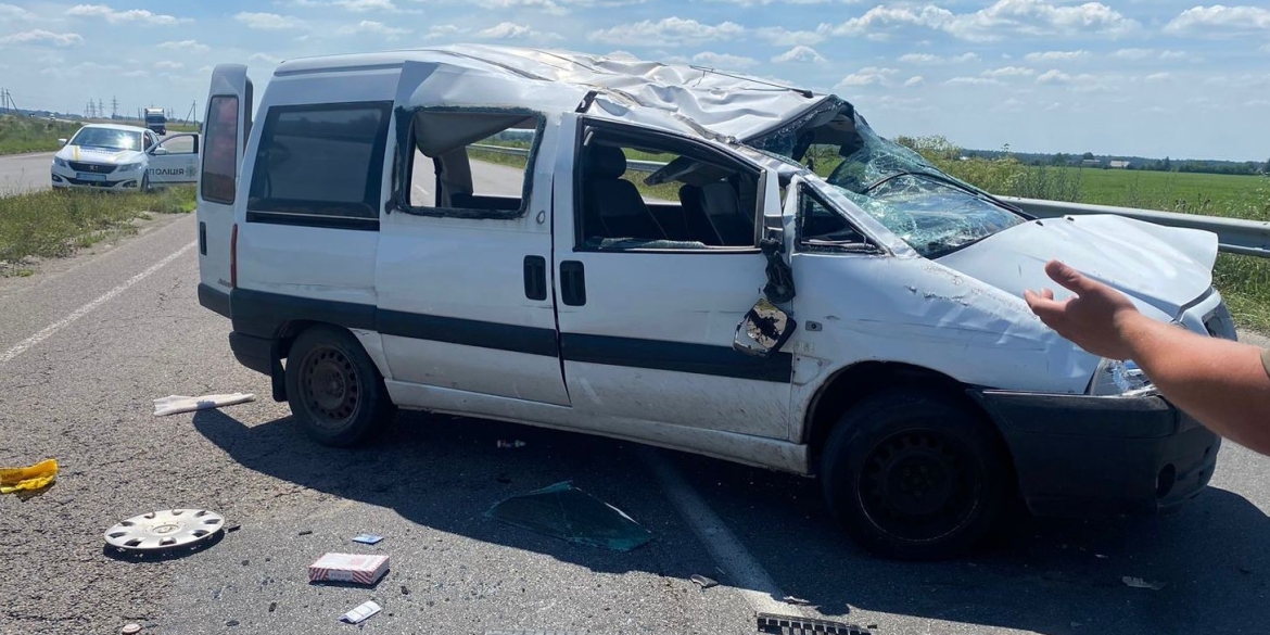 На Вінниччині в ДТП постраждали водій, пішохід та пасажирка