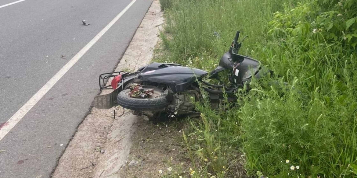 На Вінниччині відбулось зіткнення між мопедом та авто