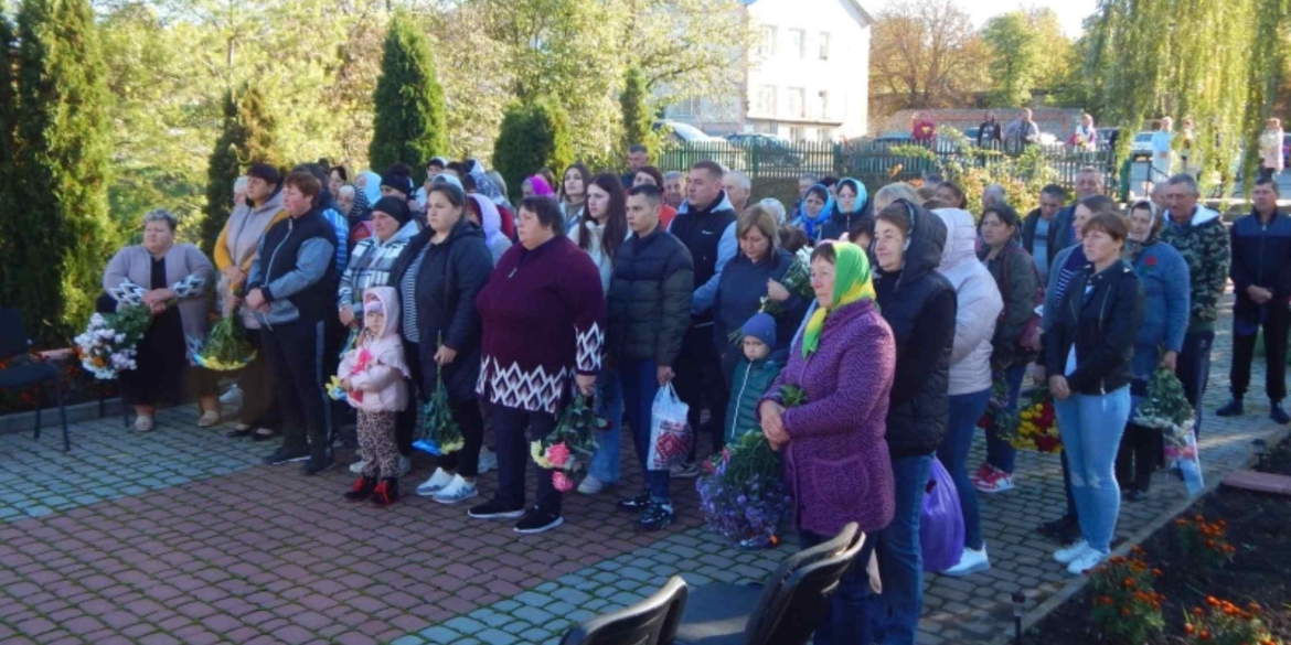 На Вінниччині відкрили стели ще двом загиблим на війні воїнам-землякам