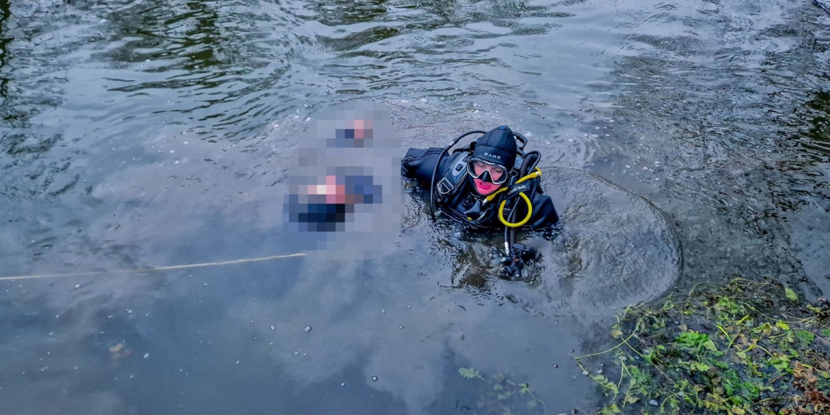 На Вінниччині водолази підняли з дна водойми потопельника