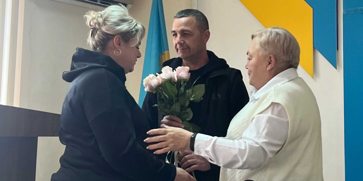 На Вінниччині зустріли воїна, який повернувся додому після трьох з половиною років полону