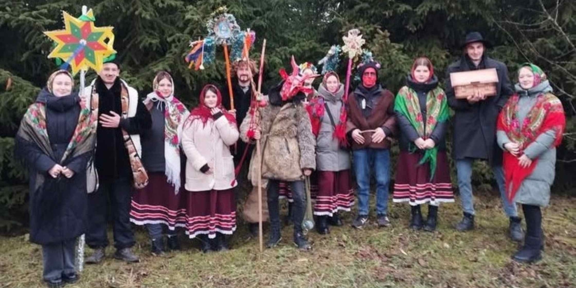 На Жмеринщині молодь “наколядувала” 47 тис. грн на підтримку ЗСУ