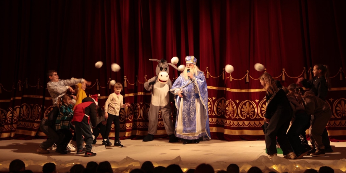 Напередодні новорічних свят для юних вінничан організували свято