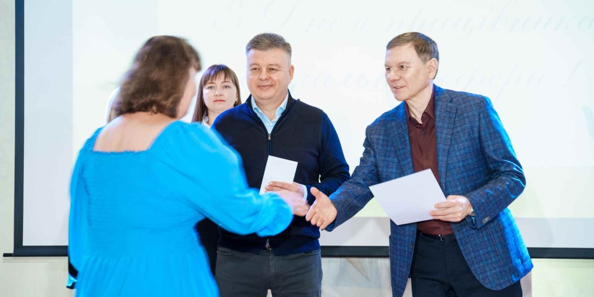 Напередодні професійного дня у Вінниці відзначили працівників соціальної сфери громади  Напередодні професійного дня у Вінниці відзначили працівників соціальної сфери громади