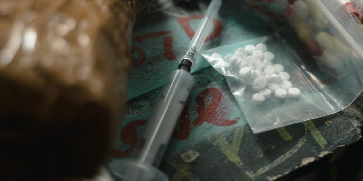 У Вінниці організована група збувала наркотики та сильнодіючі лікарські засоби