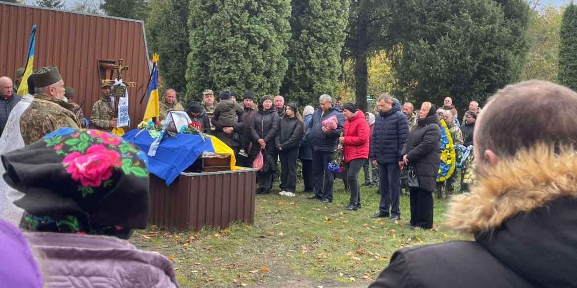 Навіки 30 на Вінниччині провели останнім земним шляхом солдата Миколу Іванченка