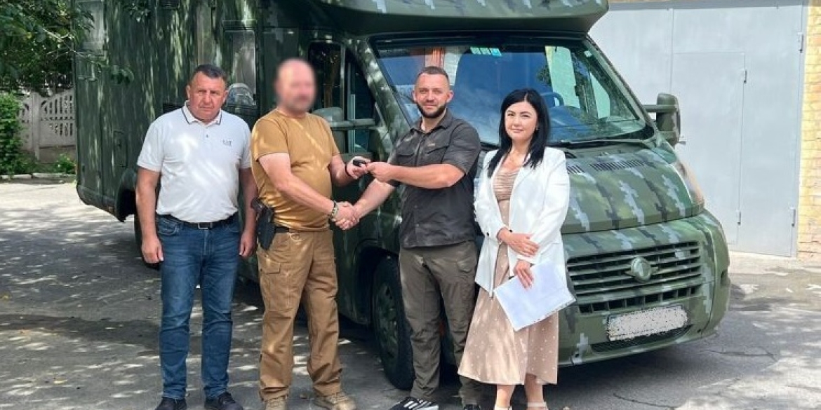 Немирівська прокуратура передала ЗСУ конфіскований мікроавтобус