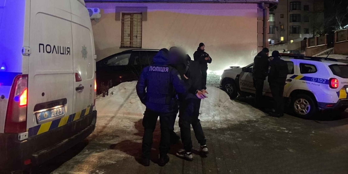 Нетверезий відвідувач приніс у вінницьке кафе гранату