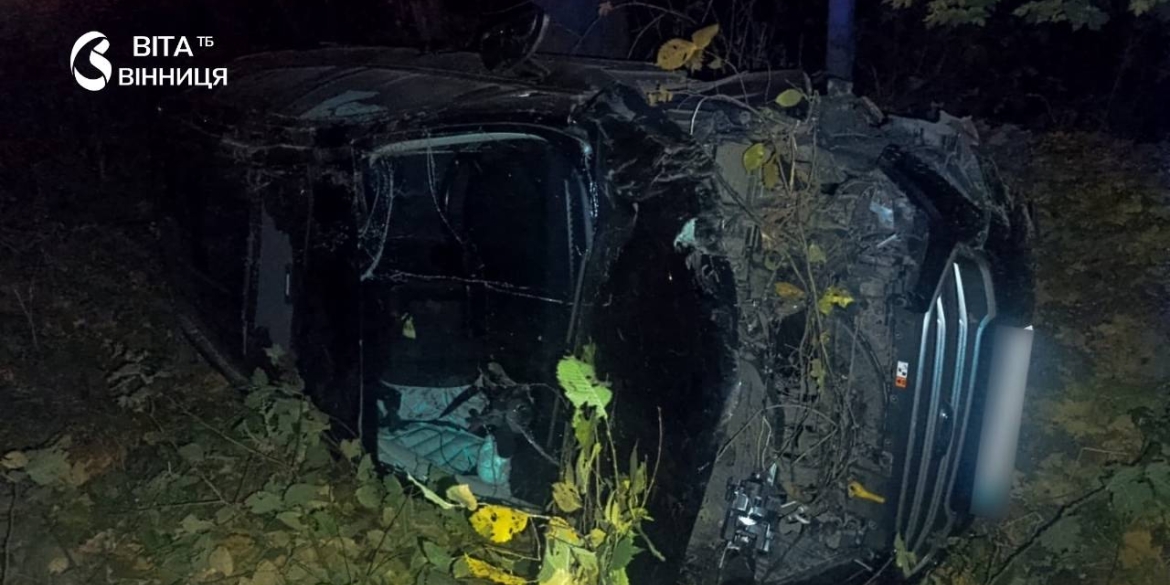 Нічна ДТП у ВІнницькому районі до лікарні доправили неповнолітню пасажирку