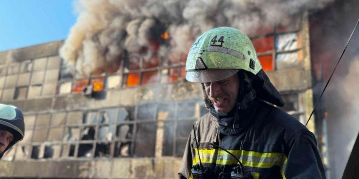 Нічна ракетно-дронова атака на Київ двоє загиблих і 16 постраждалих