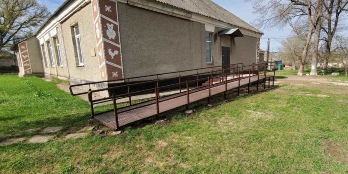 Нове життя порожньої будівлі на Вінниччині за 7 мільйонів облаштували квартири для переселенців