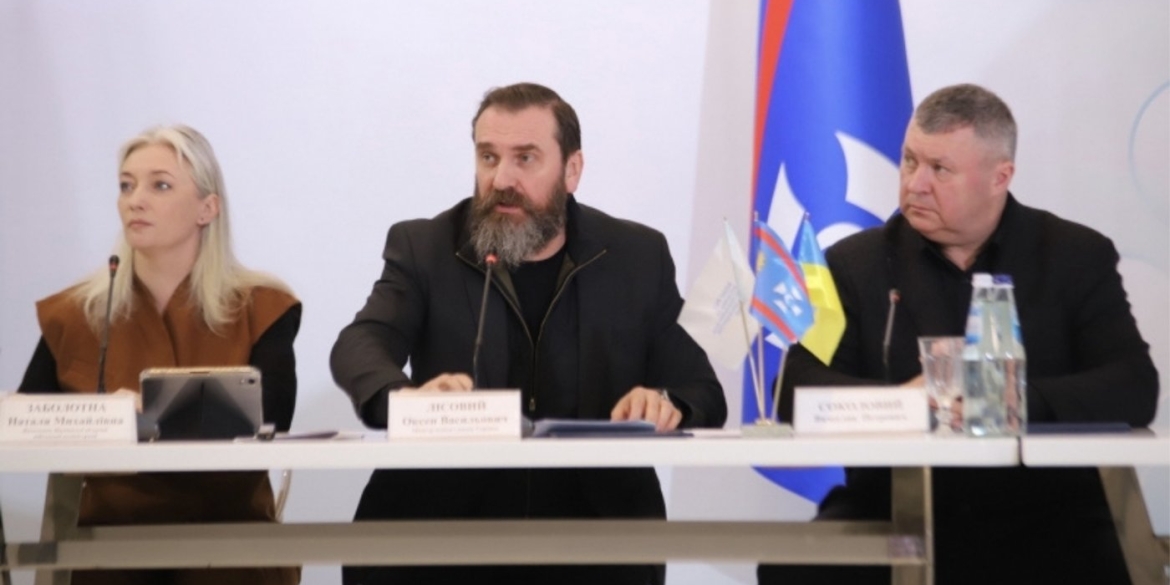 Обговорити впровадження реформи старшої профільної школи до Вінниці приїздив міністр