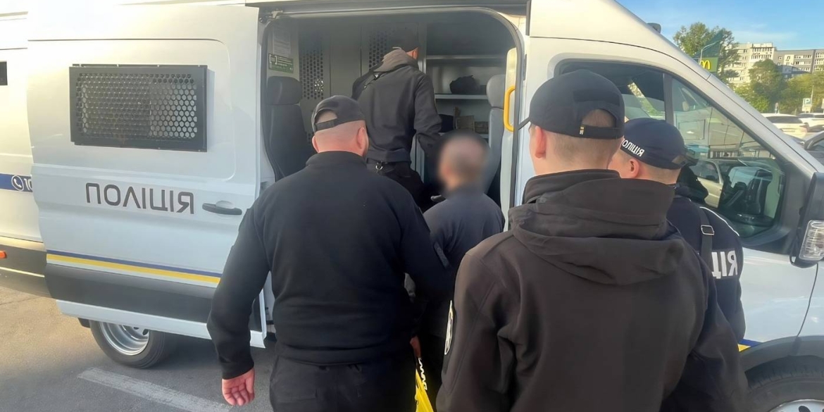 Обшуки на Вінниччині комбата затримали за «відкати» з бойових виплат підлеглих