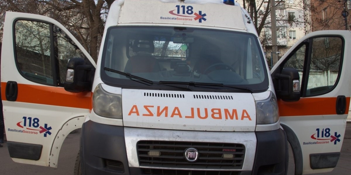 Одній з лікарень на Вінниччині передали авто для перевезення поранених