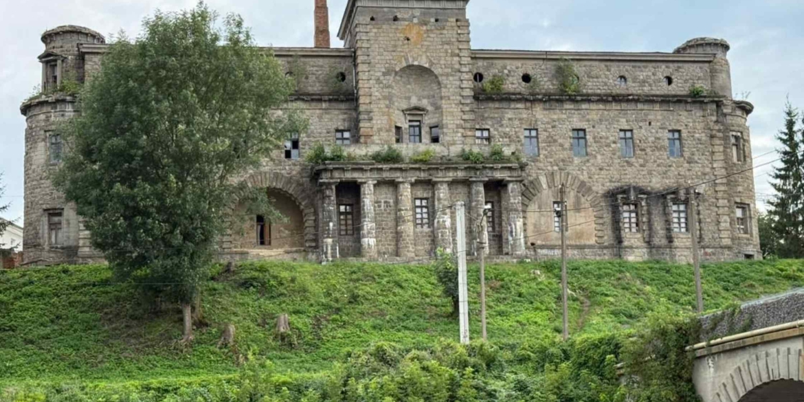 Палац Ксідо у Хмільнику має взяти на збереження місцева влада