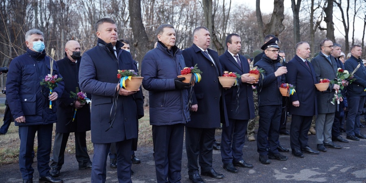 Пам’ять жертв Голодомору вшанували у Вінниці