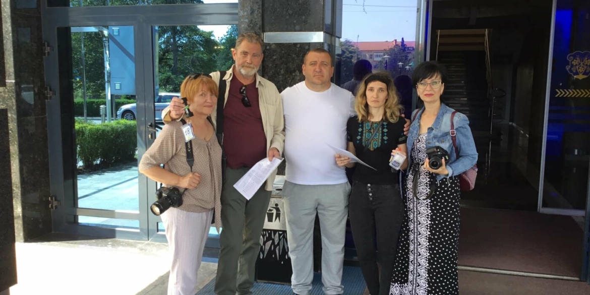 Підприємець із Вінниці подарував новенькі квартири двом героїчним родинам з Маріуполя