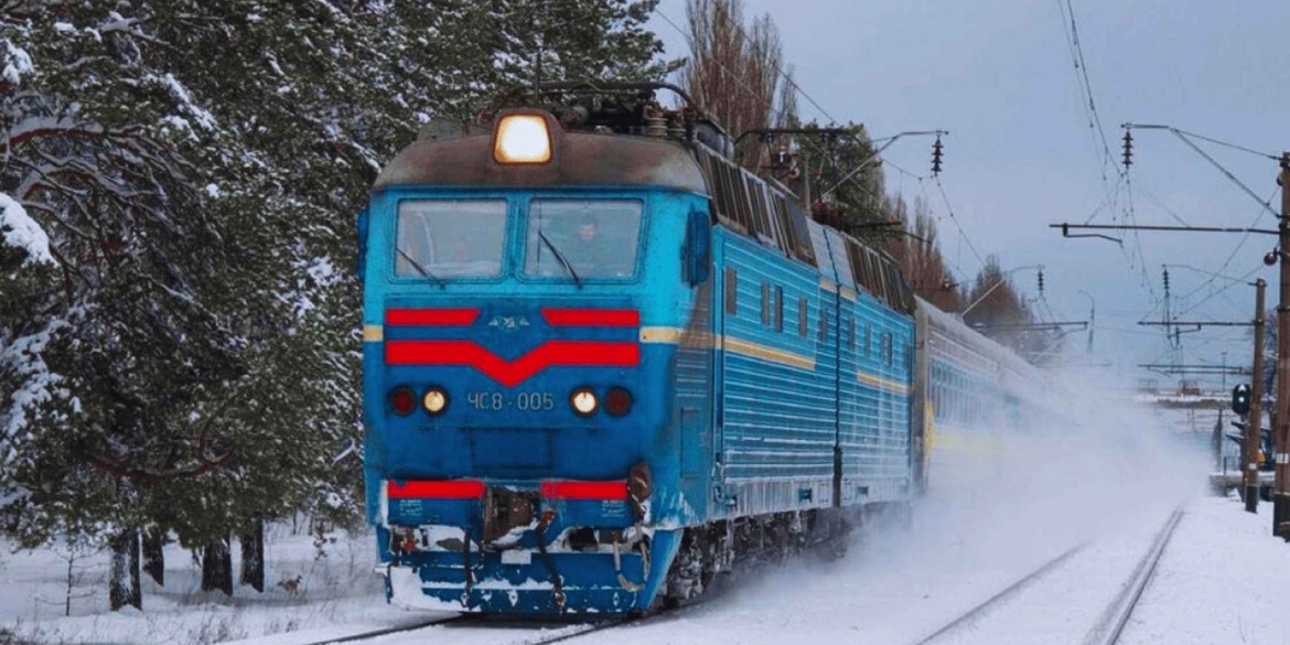 Підвищена небезпека ворожого удару затримала поїзди, які рухаються Вінниччиною