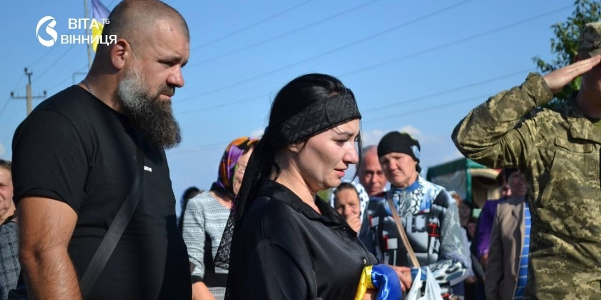 Пішов на війну у 2014-му і знову добровольцем у 2022-му Бершадщина прощалась із сержантом-танкістом