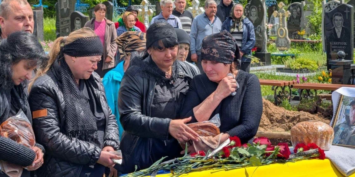 Після дев’яти місяців невідомості Гайсинська громада зустріла «на щиті» ще одного Героя