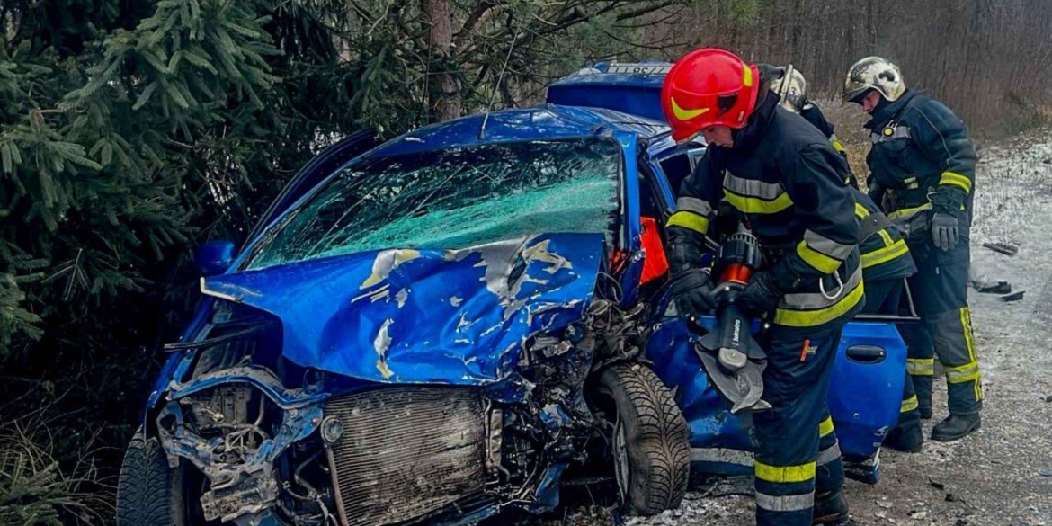 Поліція працює на місці смертельної ДТП у Вінницькому районі