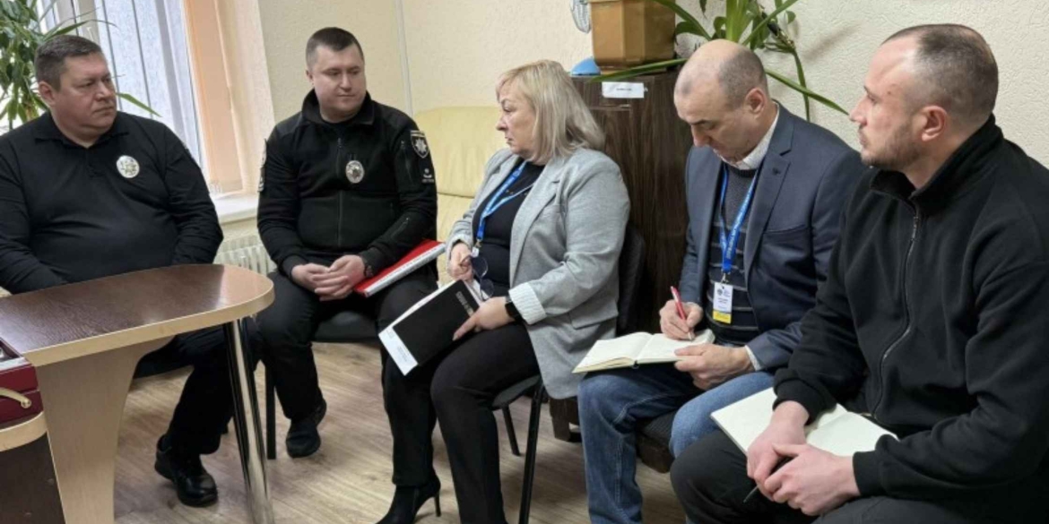 Поліція та міграційна служба спільно турбуються про вінницьких захисників