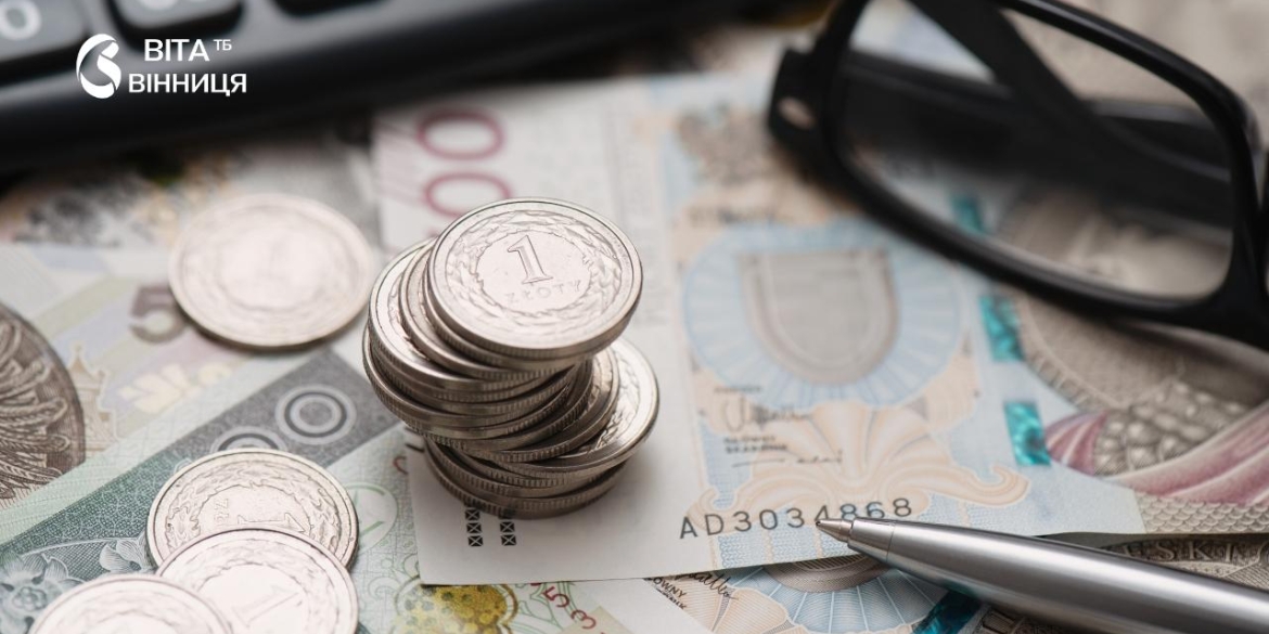 1000 злотих за офіційним курсом відповідають 11 540,10 гривні. 