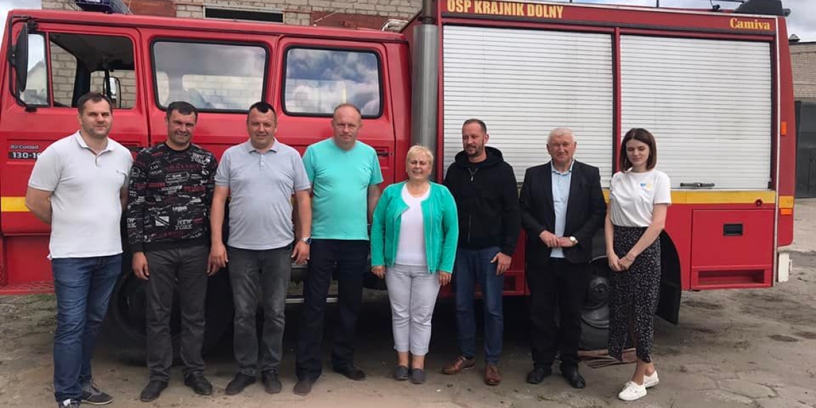 Поляки подарували Мурафській громаді пожежну машину