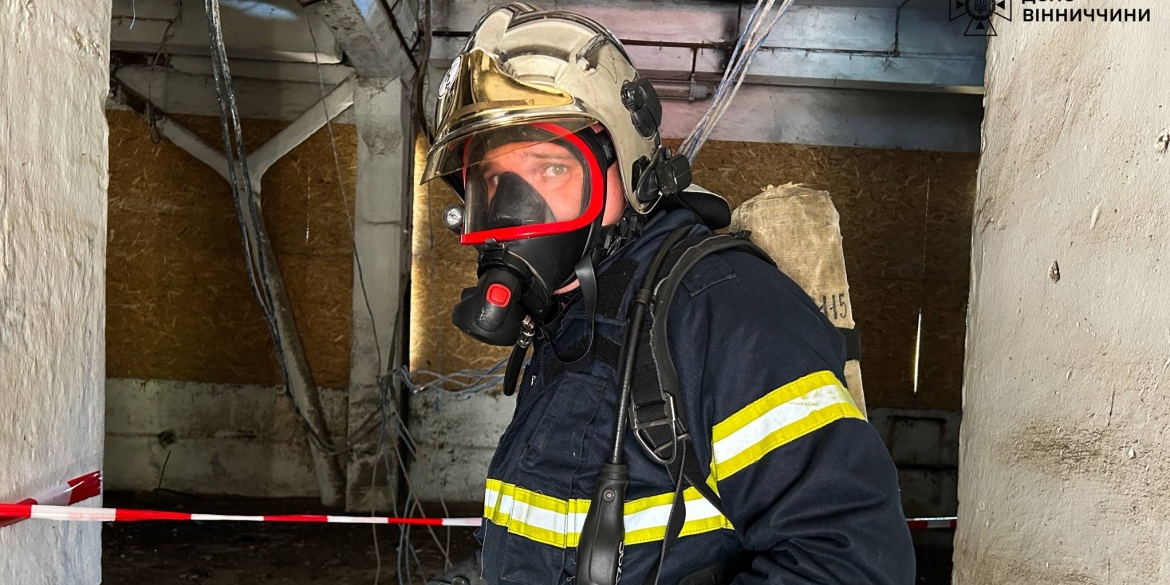 Понад 40 бійців ДСНС та 8 одиниць спецтехніки: рятувальники Вінниччини провели масштабні навчання