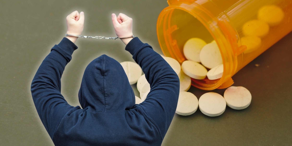 Понад пів сотні згортків з альфа-PVP та екстазі вилучили у Вінниці в наркозакладчиків