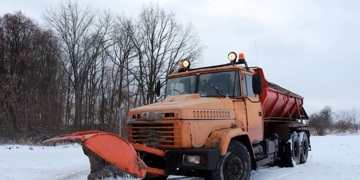 На дороги Вінницької області висипали 844 тонни піщано-соляної суміші