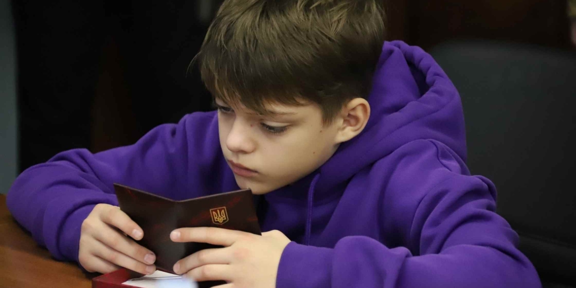 Посмертні нагороди воїнів отримали дві вінницькі родини загиблих поліцейських